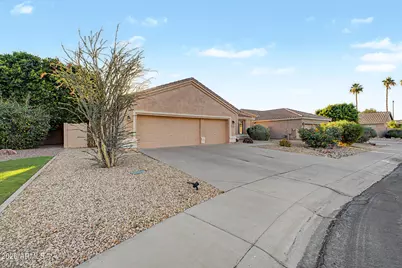 260 S Yale Court, Gilbert, AZ 85296 - Photo 11