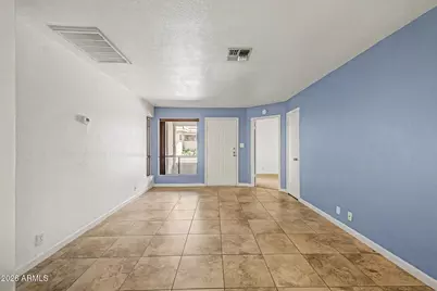 408 W Pontiac Drive #6, Phoenix, AZ 85027 - Photo 5