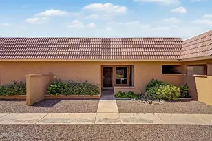 408 W Pontiac Dr, Phoenix, AZ 85027 - Photo 1