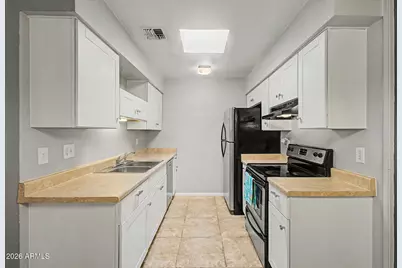 408 W Pontiac Drive #6, Phoenix, AZ 85027 - Photo 11