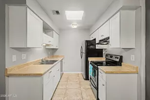 408 W Pontiac Dr, Phoenix, AZ 85027 - Photo 11
