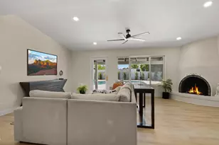 7667 E Cactus Rd, Scottsdale, AZ 85260 - Photo 7