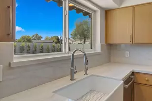 7667 E Cactus Rd, Scottsdale, AZ 85260 - Photo 11