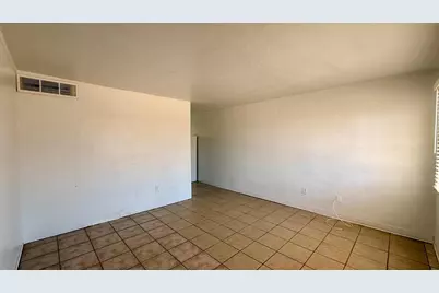 7532 N 21st Avenue #Apt 2, Phoenix, AZ 85021 - Photo 3