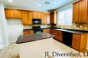 4081 E Torrey Pines Ln, Chandler, AZ 85249 - Photo 13