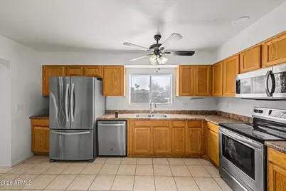 2626 N 71st Avenue, Phoenix, AZ 85035 - Photo 11