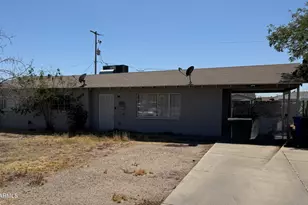 1032 N 27th Dr, Phoenix, AZ 85009 - Photo 1