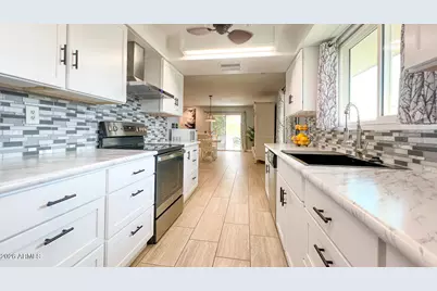 12902 W Castle Rock Drive, Sun City West, AZ 85375 - Photo 21