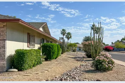 12902 W Castle Rock Drive, Sun City West, AZ 85375 - Photo 5