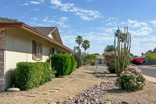 12902 W Castle Rock Dr, Sun City West, AZ 85375 - Photo 5