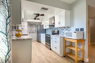 12902 W Castle Rock Dr, Sun City West, AZ 85375 - Photo 17