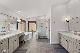5851 E Waltann Ln, Scottsdale, AZ 85254 - Photo 11