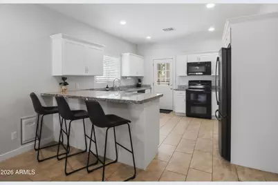 317 E Mountain View Road, Phoenix, AZ 85020 - Photo 15