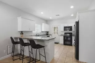 317 E Mountain View Rd, Phoenix, AZ 85020 - Photo 15
