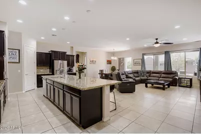 16129 W Glenrosa Avenue, Goodyear, AZ 85395 - Photo 9