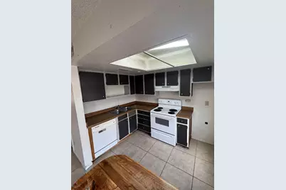 15601 N 27th Street #Unit 40, Phoenix, AZ 85032 - Photo 3