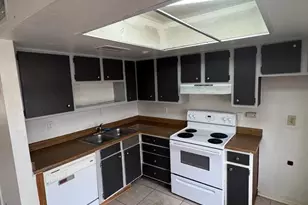 15601 N 27th St, Phoenix, AZ 85032 - Photo 3
