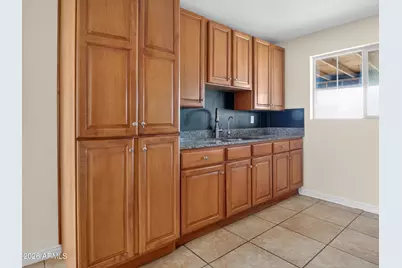 4542 W Fairmount Avenue, Phoenix, AZ 85031 - Photo 11