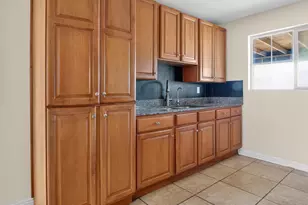 4542 W Fairmount Ave, Phoenix, AZ 85031 - Photo 11