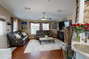 10960 N 67th Ave, Glendale, AZ 85304 - Photo 25