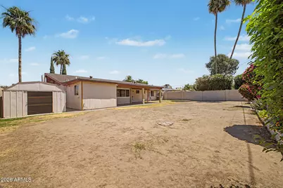 3827 E Shangri La Road, Phoenix, AZ 85028 - Photo 25