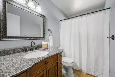 3827 E Shangri La Road, Phoenix, AZ 85028 - Photo 17