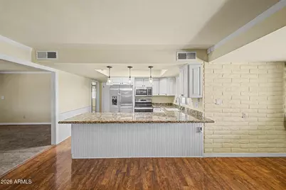 3827 E Shangri La Road, Phoenix, AZ 85028 - Photo 7