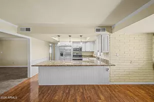 3827 E Shangri La Rd, Phoenix, AZ 85028 - Photo 7