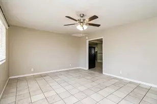 1754 W 2nd St, Mesa, AZ 85201 - Photo 3
