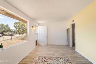 127 E Apache St, Huachuca City, AZ 85616 - Photo 5