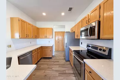 23626 N 45th Avenue, Glendale, AZ 85310 - Photo 9