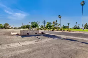 17468 N Del Webb Blvd, Sun City, AZ 85373 - Photo 25