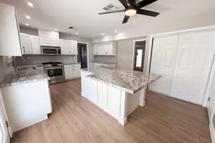 830 N Almond Cir, Mesa, AZ 85213 - Photo 25