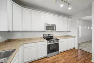 17868 W Evans Dr, Surprise, AZ 85388 - Photo 11