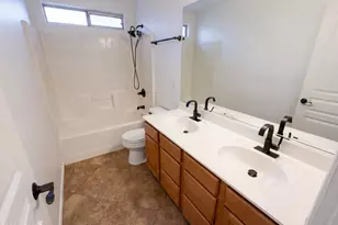 7908 W Deanna Dr, Peoria, AZ 85382 - Photo 17