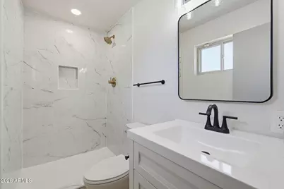3714 W Echo Lane, Phoenix, AZ 85051 - Photo 23