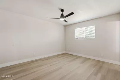3714 W Echo Lane, Phoenix, AZ 85051 - Photo 15