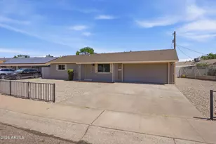 3714 W Echo Ln, Phoenix, AZ 85051 - Photo 5