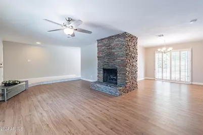 110 W Seldon Lane, Phoenix, AZ 85021 - Photo 9