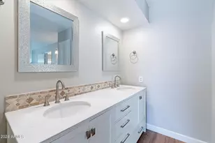110 W Seldon Ln, Phoenix, AZ 85021 - Photo 35