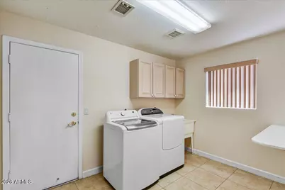8439 W Kimberly Way, Peoria, AZ 85382 - Photo 13