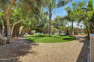 17824 W Andora St, Surprise, AZ 85388 - Photo 43