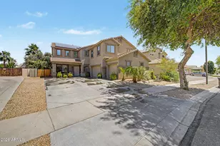 17824 W Andora St, Surprise, AZ 85388 - Photo 3