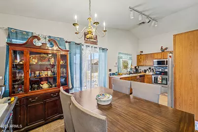 1520 W Nancy Lane, Phoenix, AZ 85041 - Photo 9