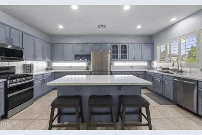 9733 W Keyser Drive, Peoria, AZ 85383 - Photo 11