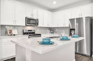 11626 W Pkwy Ln, Avondale, AZ 85323 - Photo 1