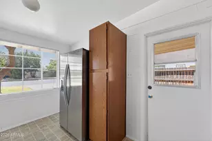 1613 S Farmer Ave, Tempe, AZ 85281 - Photo 9