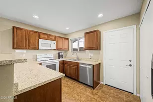 1127 W Grovers Ave, Phoenix, AZ 85023 - Photo 15