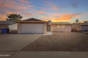 1127 W Grovers Ave, Phoenix, AZ 85023 - Photo 1