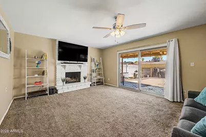 1127 W Grovers Avenue, Phoenix, AZ 85023 - Photo 9